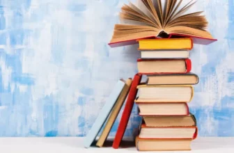 Os 10 livros que todos deveriam ler de 2025: 1984, O morro dos ventos uivantes, Dom Casmurro e muito mais!