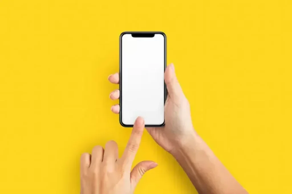 Celular com fundo amarelo