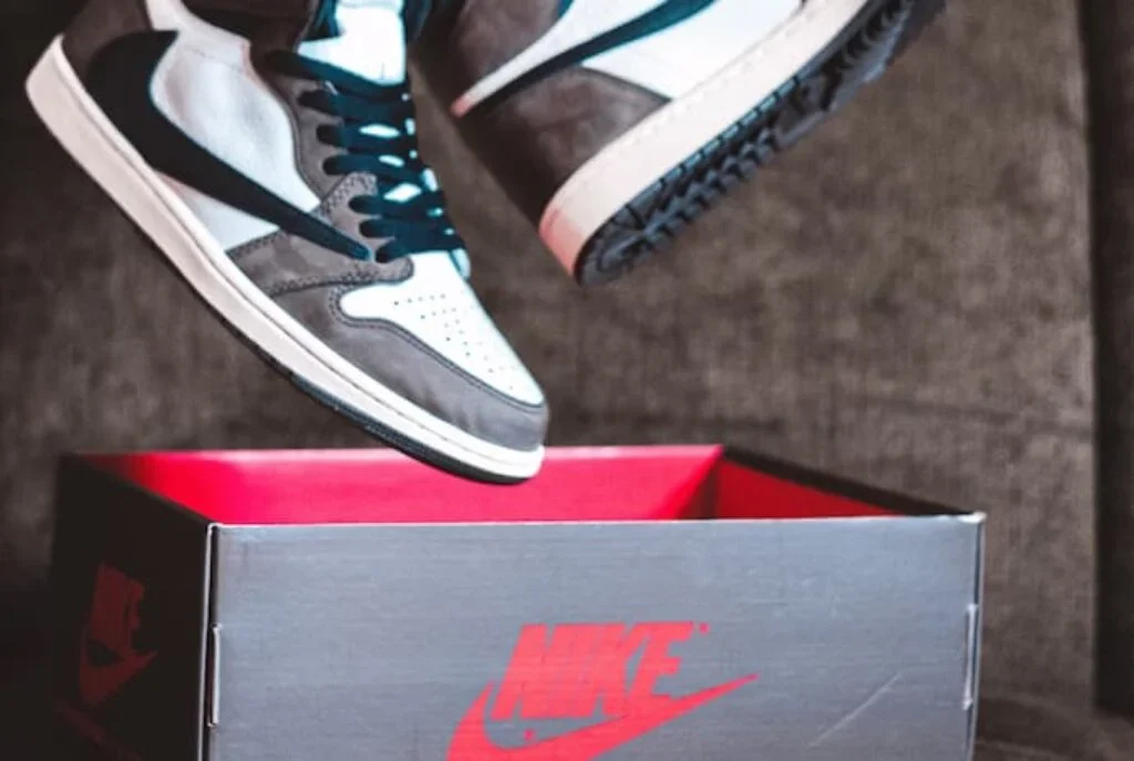 Tênis da nike na caixa