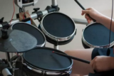 As 10 Melhores Baterias Eletrônicas de 2026: Alesis, Yamaha, Galori e muito mais!