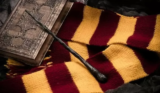 Os 10 Melhores Presentes de Harry Potter de 2026: roupas, decoração, livros e muito mais!